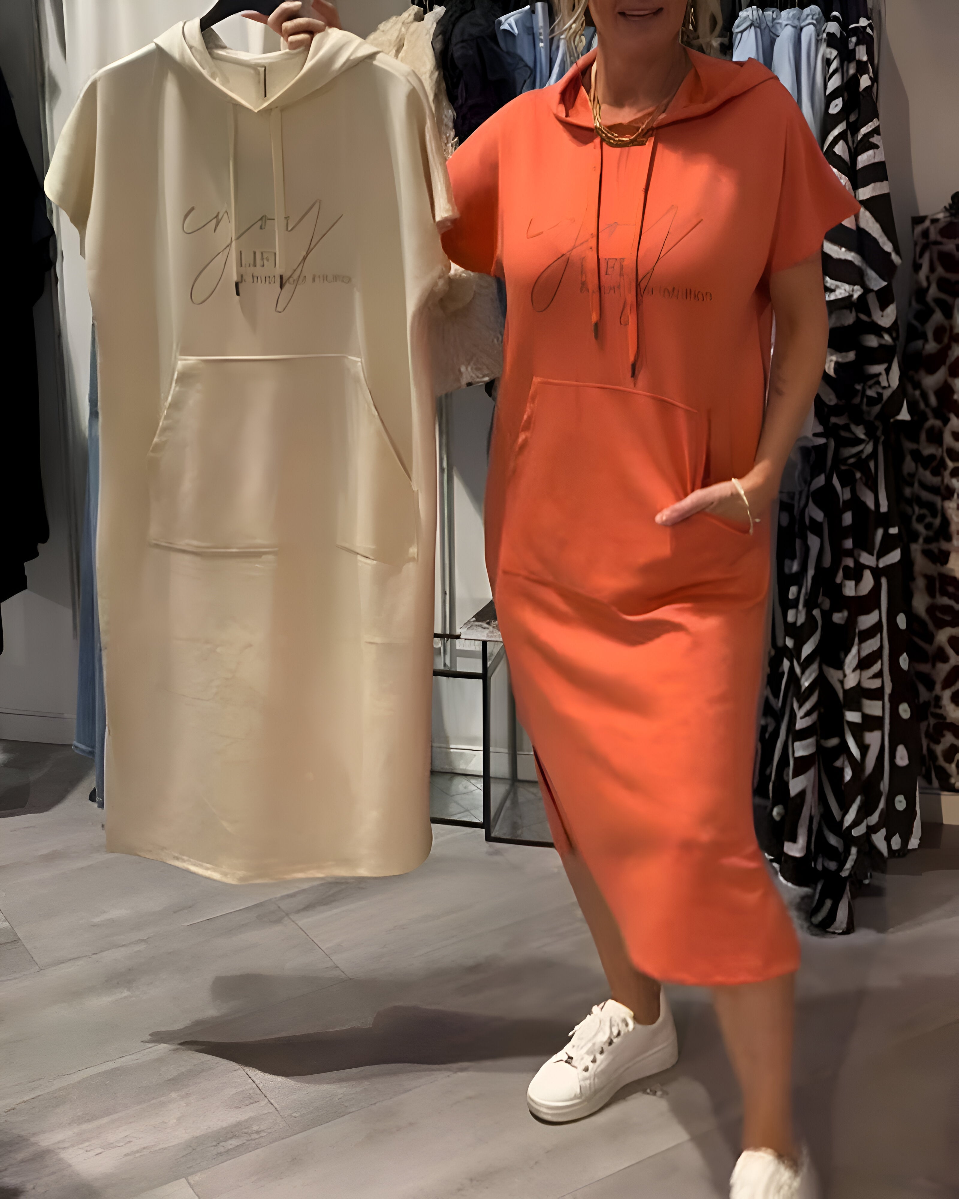 Ebba™ | Ledig kjole med hætte