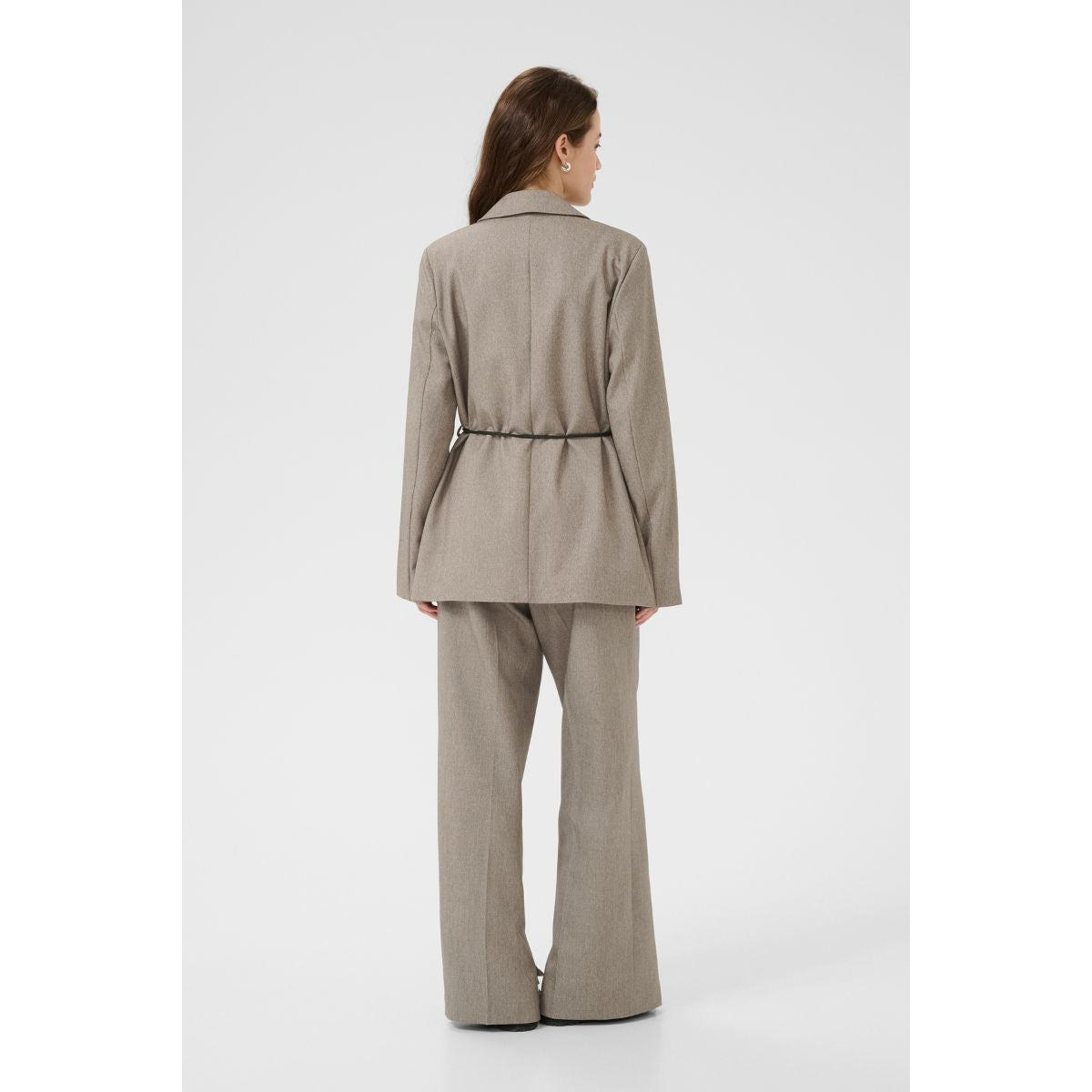 Freja™ | Elegant Feather Grey Blazer